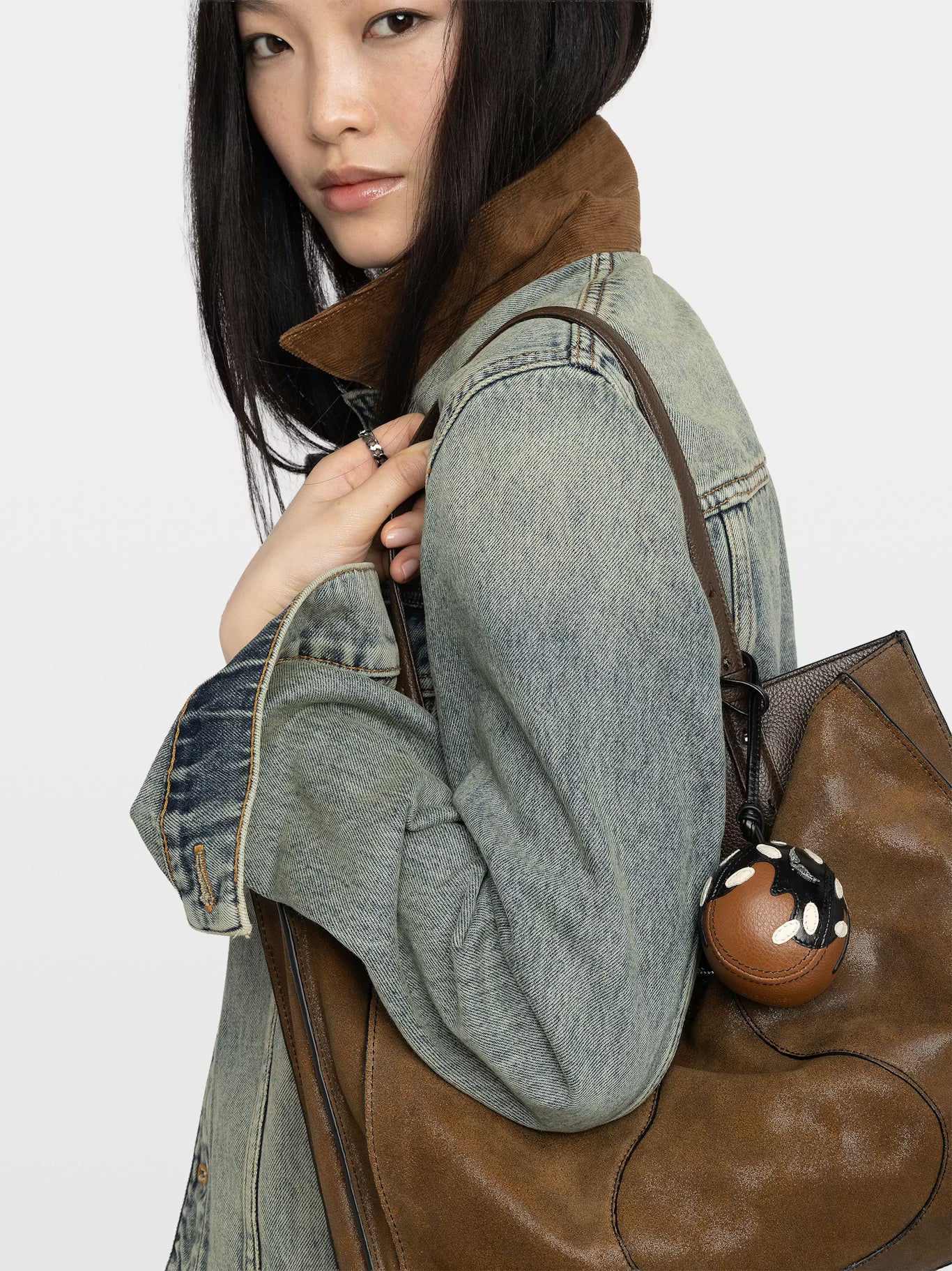 THE CHOCOLATE CHOU KEYRING