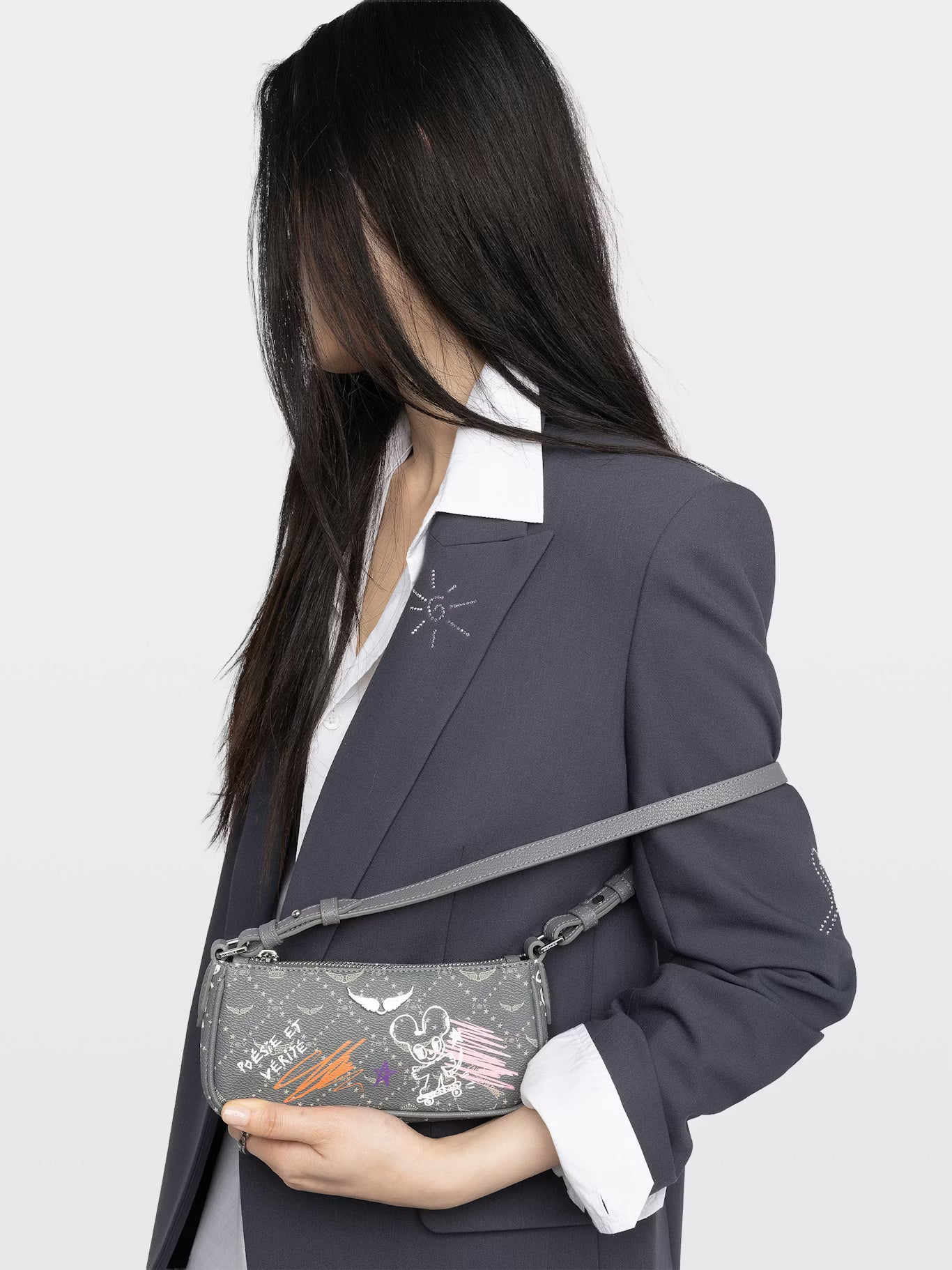 Z POCKET MONOGRAM TAG