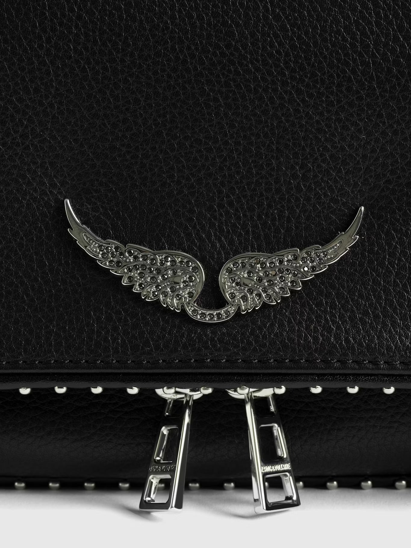 ROCK GRAINED LEATHER   STUDS