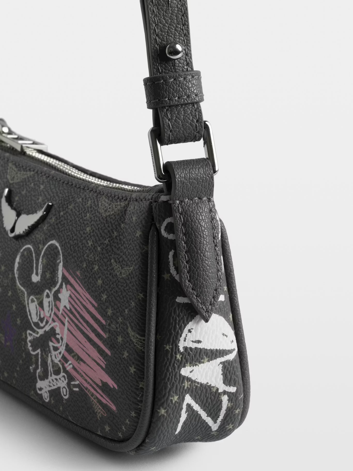 Z POCKET MONOGRAM TAG