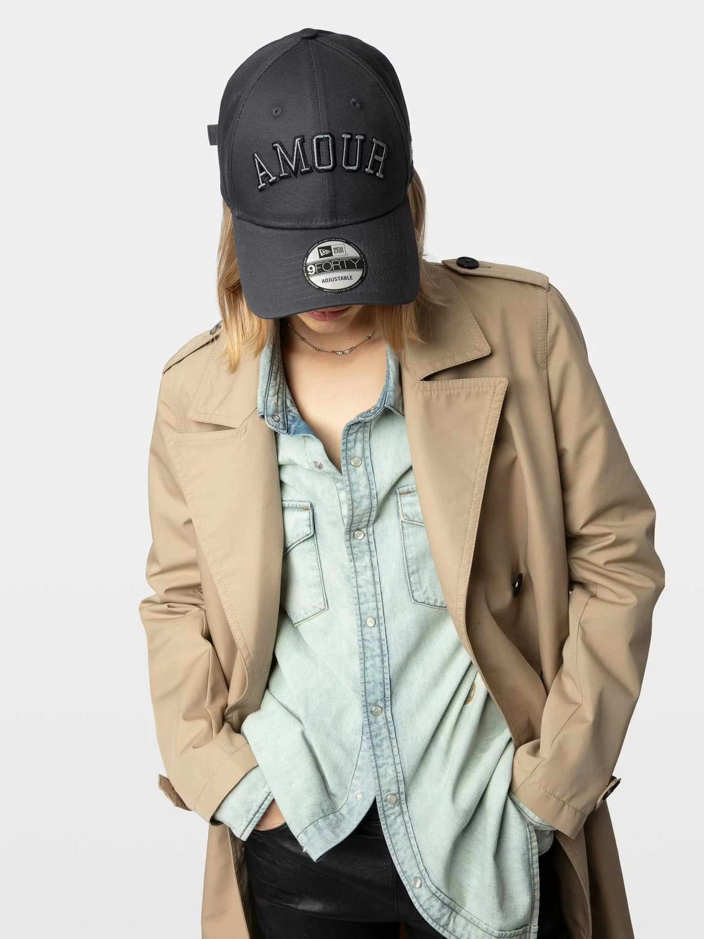NEW ERAxZV - AMOUR CAP