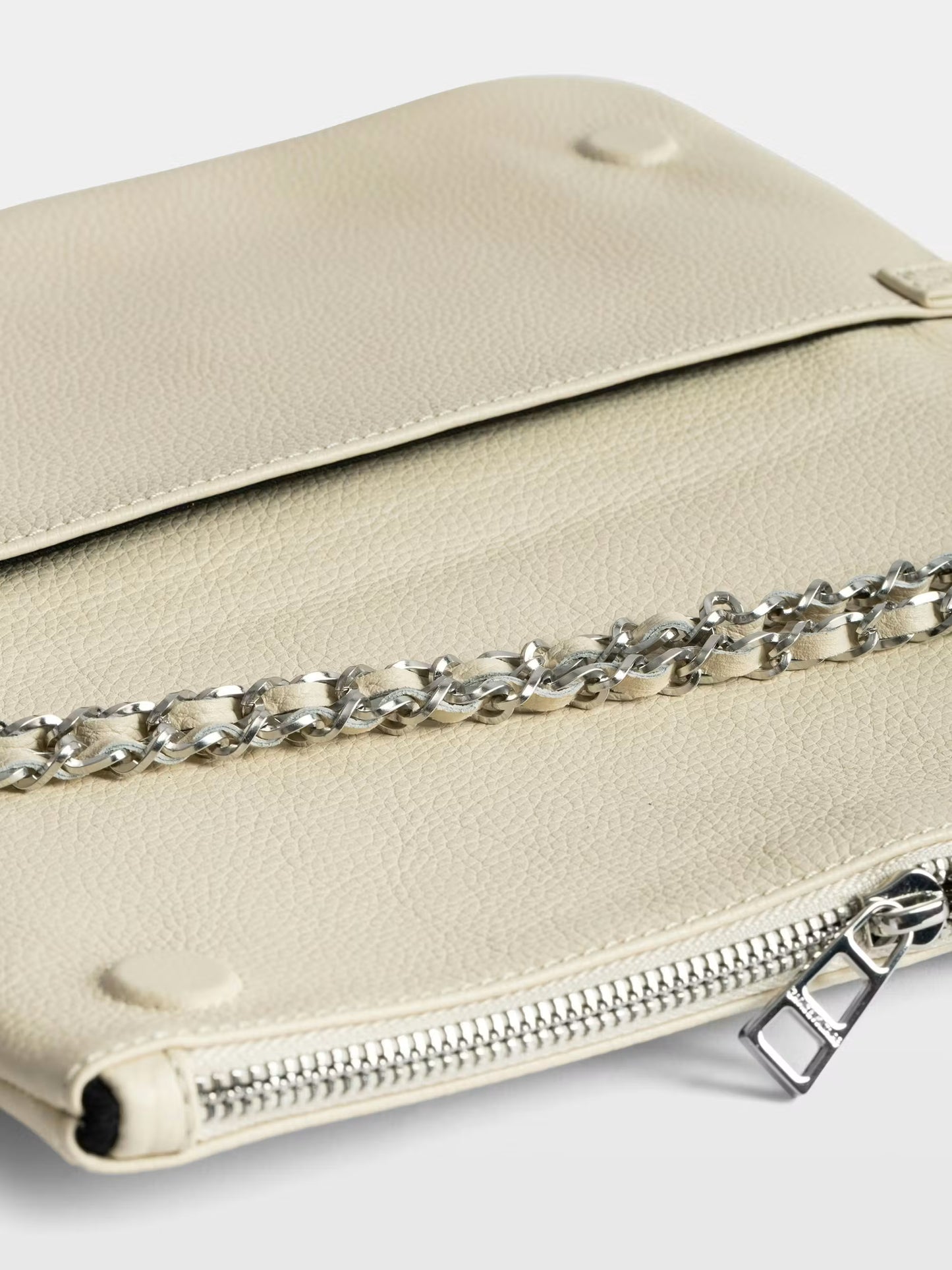 ROCK GRAINED LEATHER