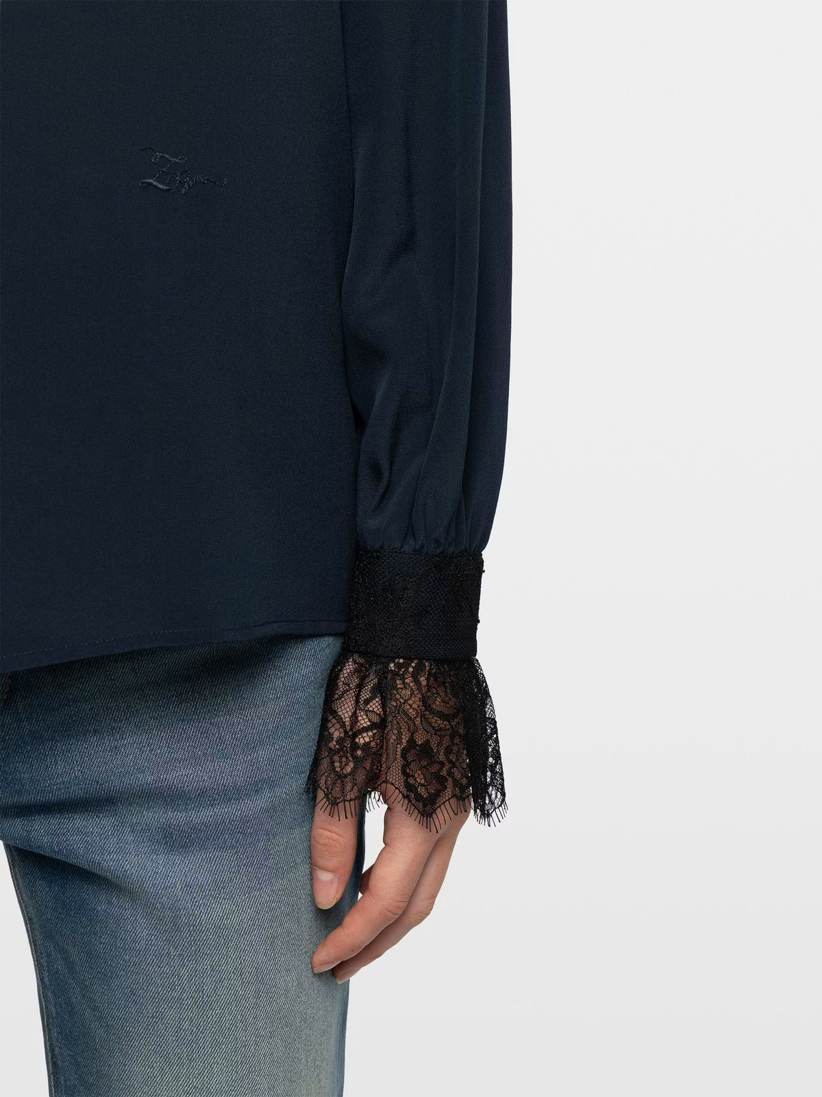 THELY LACE CDC